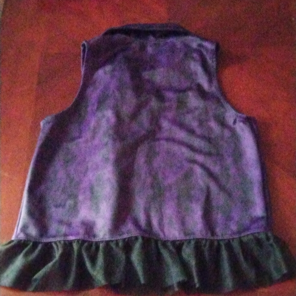 Disney Descendants 3 Vest - Picture 2 of 8